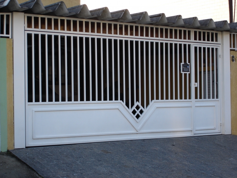Empresa de Portões para Garagens Basculantes em Guaianases - Portão Basculante Abertura para Dentro