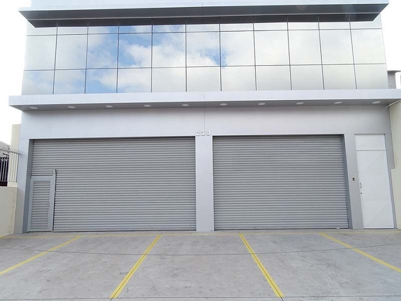 Instalação de Porta de Enrolar com Motor em Salesópolis - Porta de Enrolar Horizontal