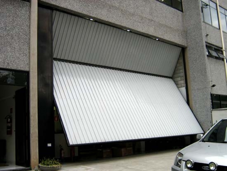 Portões Basculantes Articulados no Suzano - Portões Basculantes de Garagem