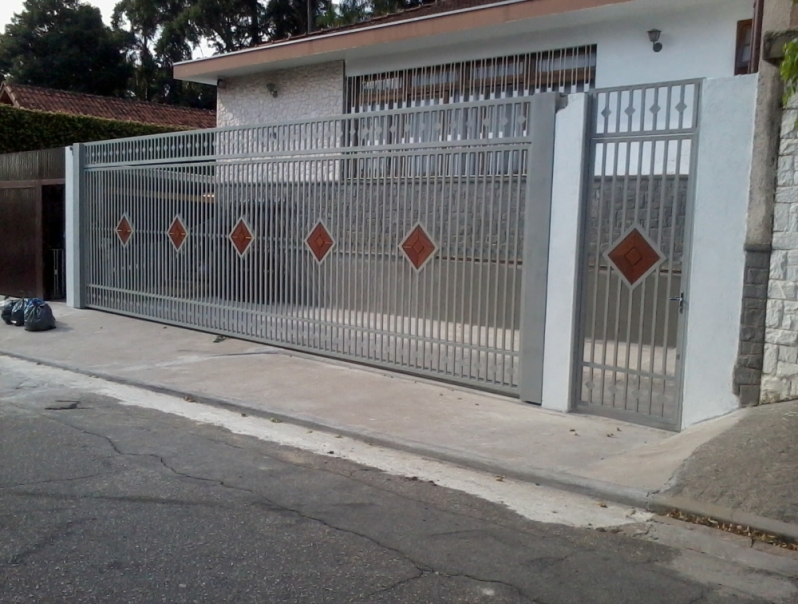 Portões para Garagens Basculantes no Bairro do Limão - Portões Basculantes Articulados