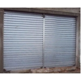 portão de aço folha dupla